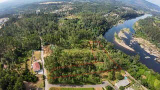 Terreno para venda em Monção, Portugal — 535 000 €