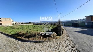 Terreno para venda em Paredes, Portugal — 107 000 €