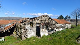 Terreno em Alijó · 300 m² · 24 000 €