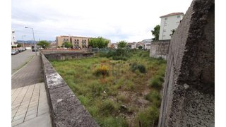 Terreno de 1277 m² em Porto