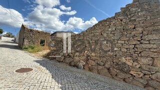 Terreno de 273 m² em Castelo Branco