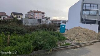 Terreno em Vila do Conde · 417 m² · 99 999 999 €