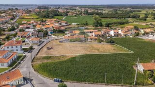 Land for sale in Estarreja, Portugal — €169,000