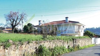 Land for sale in Vila Nova de Famalicão, Portugal — €135,000