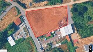 Land for sale in Santa Maria da Feira, Portugal — €200,000
