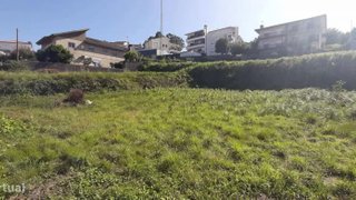 Land for sale in Felgueiras, Portugal — €250,000