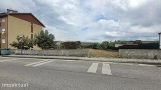 Terreno em Miranda do Corvo · 800 m² · 225 000 €