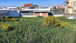 Land for sale in Sesimbra, Portugal — €370,000