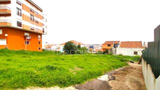 Land for sale in Marinha Grande, Portugal — €85,000