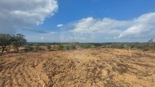 Land for sale in Santiago do Cacém, Portugal — €498,000