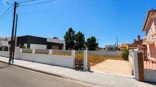 Land for sale in Sesimbra, Portugal — €170,000