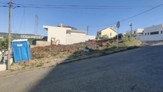 Land for sale in Loures, Portugal — €115,000