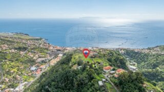 Land for sale in Santa Cruz, Portugal
