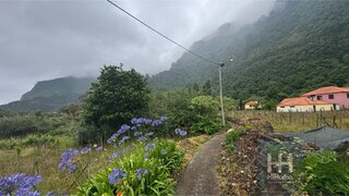 Land for sale in Santana, Portugal — €90,000