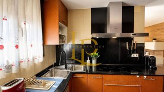 4-bedroom house with pool in Rubí
