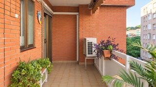 4-bedroom apartment with terrace in La Marina de Port, Barcelona