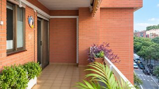 4-bedroom apartment with terrace in La Marina de Port, Barcelona