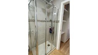 4-bedroom apartment with parking in L'Antiga Esquerra de l'Eixample, Barcelona