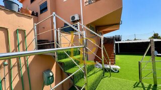 4-bedroom house with pool in Rubí