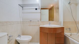 4-bedroom apartment with garden in El Prat de Llobregat