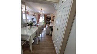 4-bedroom apartment with parking in L'Antiga Esquerra de l'Eixample, Barcelona