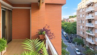 4-bedroom apartment with terrace in La Marina de Port, Barcelona