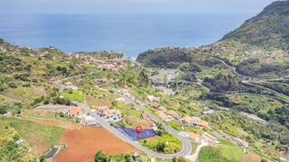 Land for sale in Santana, Portugal — €61,500