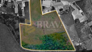 Terreno para venda em Praia da Vitória, Portugal — 80 000 €