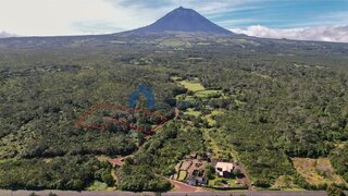 Land for sale in São Roque do Pico, Portugal — €80,000