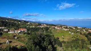 Land for sale in Santana, Portugal — €65,000