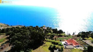 Land for sale in Calheta (Madeira), Portugal — €235,000