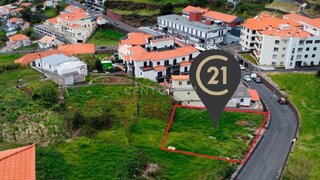Land for sale in Calheta (Madeira), Portugal — €145,000