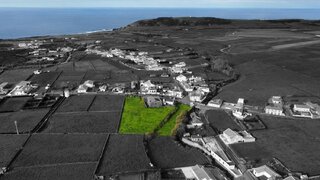 Land for sale in Praia da Vitória, Portugal — €93,000