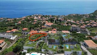 Land for sale in Calheta (Madeira), Portugal — €350,000