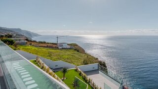 Land for sale in Calheta (Madeira), Portugal — €850,000