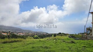 Land for sale in Calheta (Madeira), Portugal — €230,000