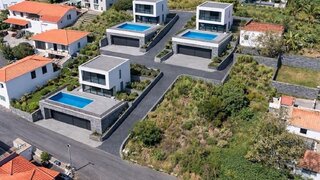 Land for sale in Funchal, Portugal — €350,000