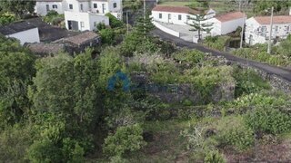 Land for sale in São Roque do Pico, Portugal — €100,000