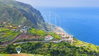 Land for sale in Calheta (Madeira), Portugal — €320,000