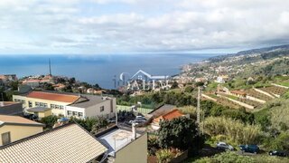 Land for sale in Ribeira Brava, Portugal — €127,000