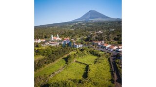 Land for sale in Madalena, Portugal — €100,000