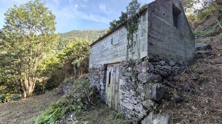 Land for sale in Santana, Portugal — €78,000