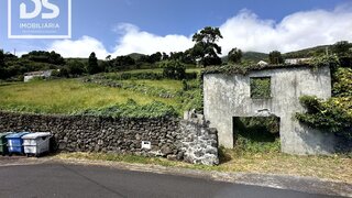 Land for sale in Velas, Portugal — €79,000