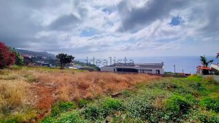 Land for sale in Calheta (Madeira), Portugal — €448,900
