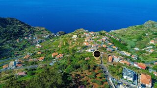 Land for sale in Câmara de Lobos, Portugal — €90,000