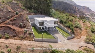 Land for sale in Ribeira Brava, Portugal — €120,000