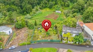 Land for sale in Santana, Portugal — €98,000
