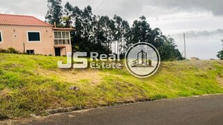 Land for sale in Câmara de Lobos, Portugal — €95,000