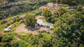 Land for sale in Santa Cruz, Portugal — €2,900,000