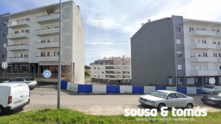 Terreno de 328 m² em Leiria